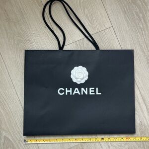 Chanel shopping bag